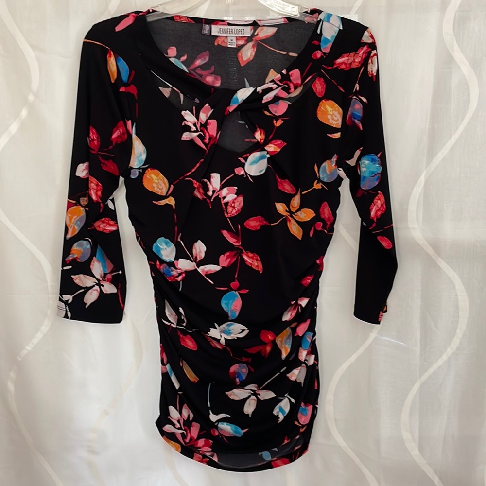 Jennifer Lopez, Floral Blouse, Medium